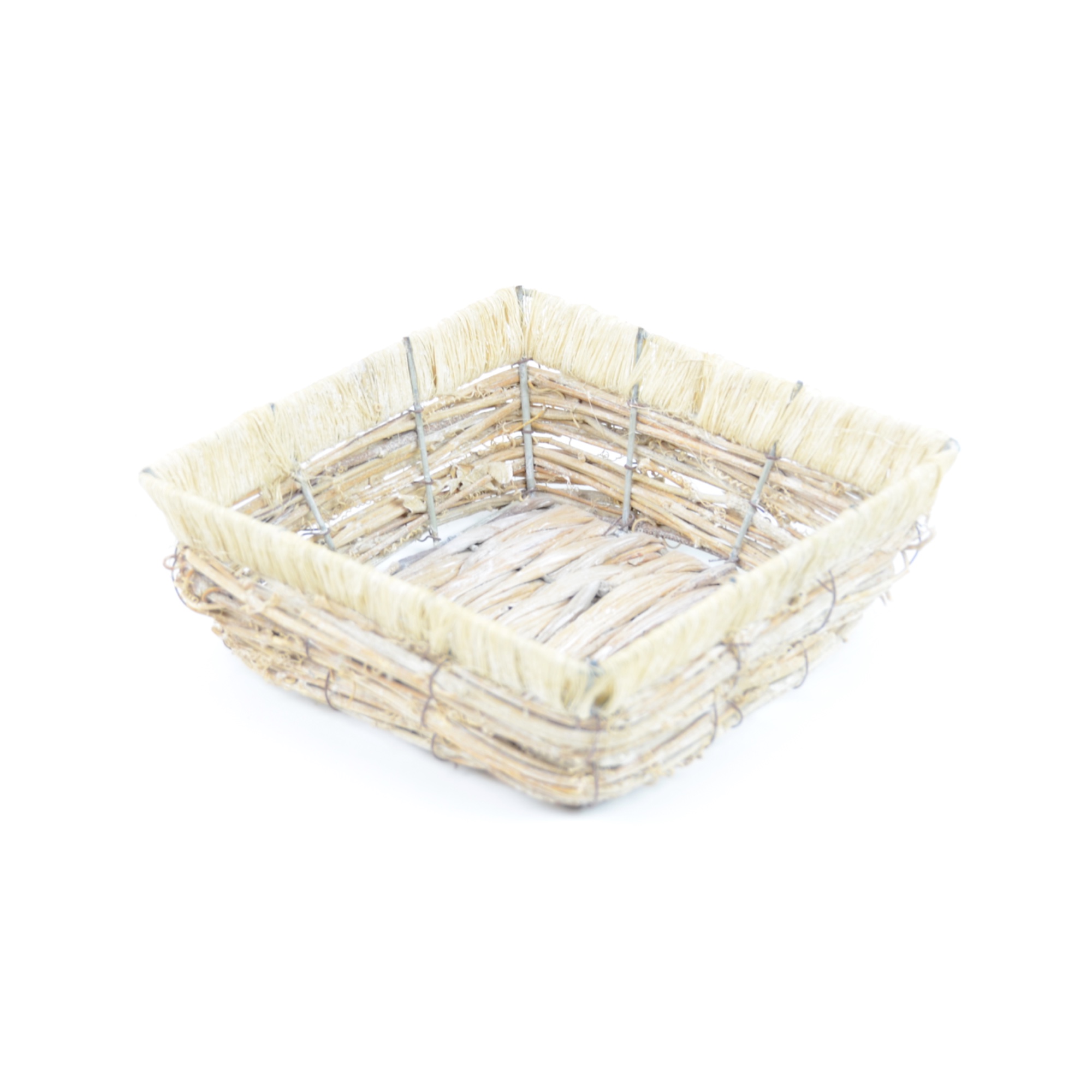 Photo de Corbeille carrée beige en osier petite