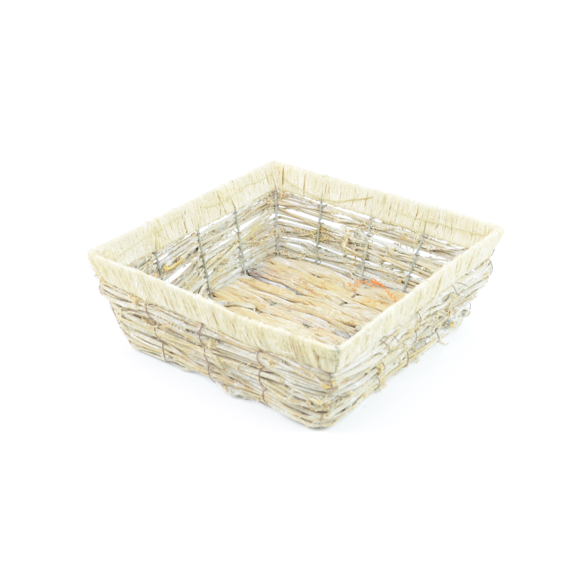 Photo de Corbeille carrée beige en osier grande